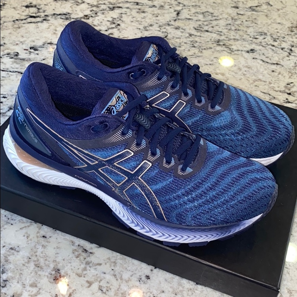 Asics Gel-Nimbus 22 Size 8.5